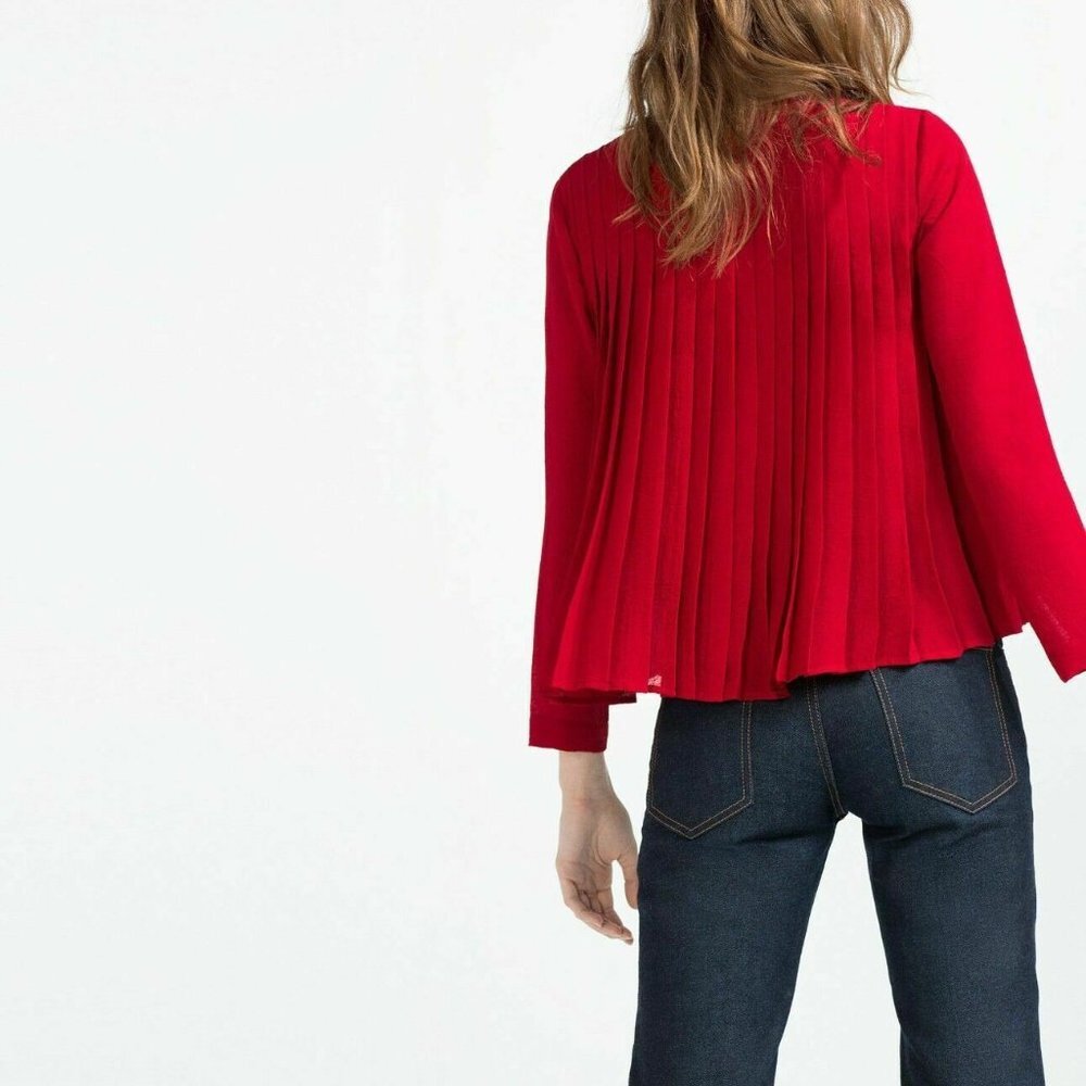 Zara Women FINE PLEATED BLOUSE - Picture 5 of 8